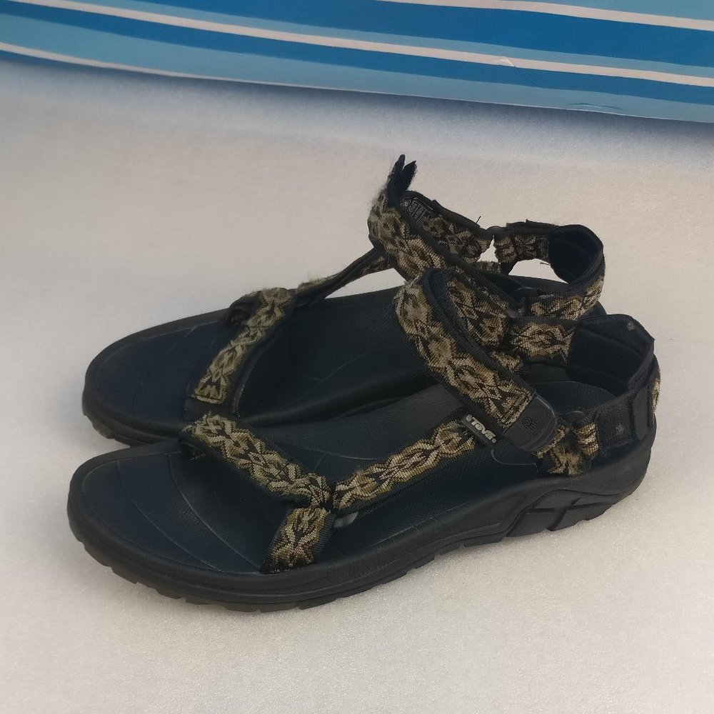 Teva Chacoss Original Universal Sandal Men 47/13us/12uk will fit a Woman 14us